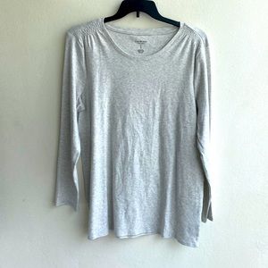 2. Isaac Mizrahi Long Sleeve Pullover Tee